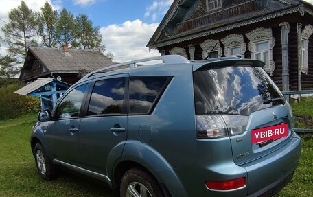 Mitsubishi Outlander III рестайлинг 3, 2007 год, 1 120 000 рублей, 12 фотография