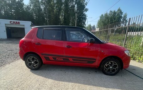 Skoda Fabia II, 2009 год, 450 000 рублей, 2 фотография