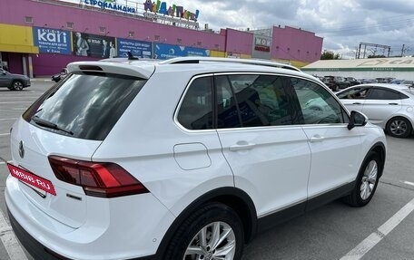 Volkswagen Tiguan II, 2018 год, 2 400 000 рублей, 4 фотография