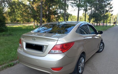 Hyundai Solaris II рестайлинг, 2011 год, 870 000 рублей, 4 фотография