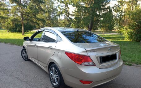 Hyundai Solaris II рестайлинг, 2011 год, 870 000 рублей, 6 фотография