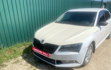 Skoda Superb III рестайлинг, 2017 год, 1 450 000 рублей, 2 фотография