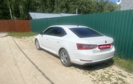 Skoda Superb III рестайлинг, 2017 год, 1 450 000 рублей, 4 фотография