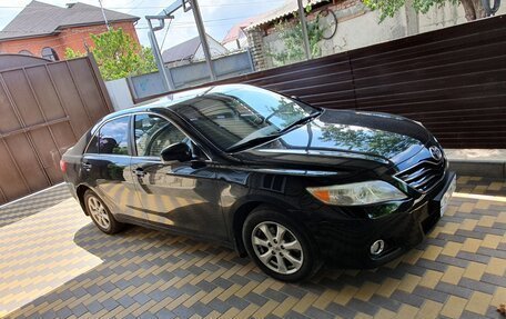 Toyota Camry, 2011 год, 1 600 000 рублей, 2 фотография