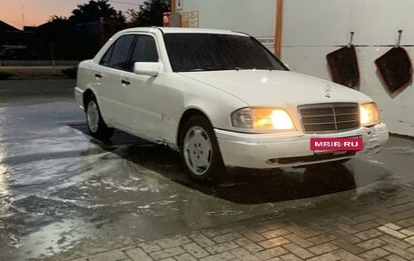 Mercedes-Benz C-Класс, 1994 год, 200 000 рублей, 2 фотография