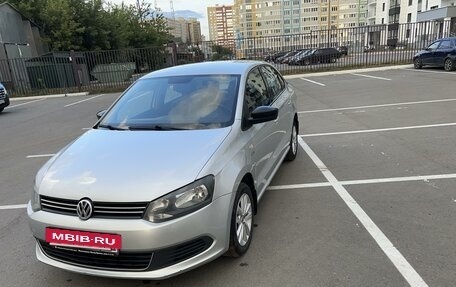 Volkswagen Polo VI (EU Market), 2013 год, 870 000 рублей, 2 фотография