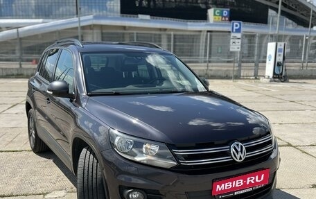 Volkswagen Tiguan I, 2015 год, 1 646 000 рублей, 2 фотография