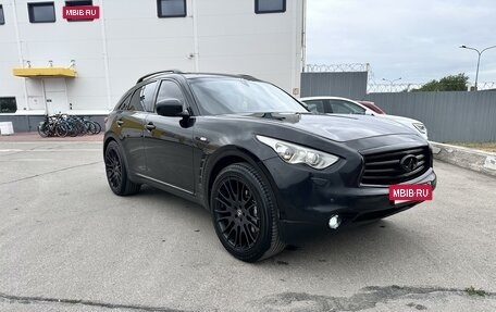 Infiniti FX II, 2011 год, 2 000 000 рублей, 2 фотография