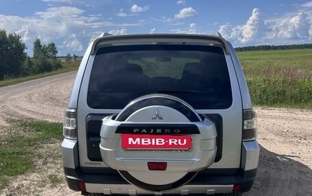 Mitsubishi Pajero IV, 2008 год, 1 800 000 рублей, 3 фотография