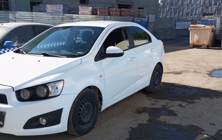 Chevrolet Aveo III, 2015 год, 640 000 рублей, 2 фотография