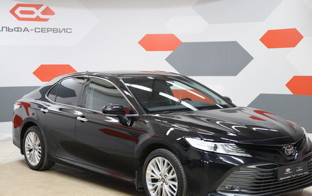 Toyota Camry, 2019 год, 3 450 000 рублей, 3 фотография