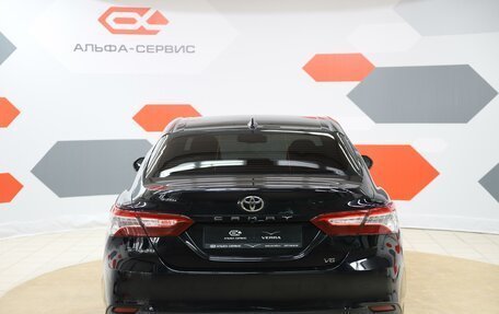 Toyota Camry, 2019 год, 3 450 000 рублей, 6 фотография