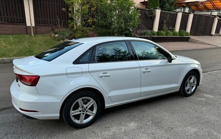 Audi A3, 2018 год, 1 630 000 рублей, 3 фотография