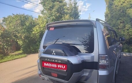 Mitsubishi Pajero IV, 2015 год, 2 820 000 рублей, 3 фотография