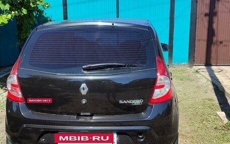 Renault Sandero I, 2013 год, 735 000 рублей, 3 фотография