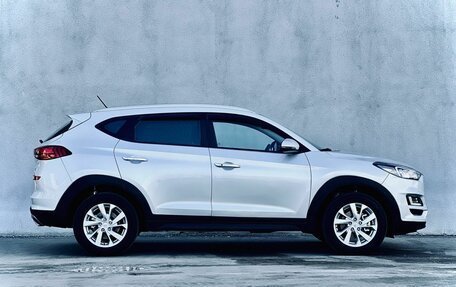 Hyundai Tucson III, 2018 год, 2 100 000 рублей, 10 фотография