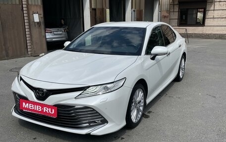 Toyota Camry, 2020 год, 3 700 000 рублей, 17 фотография