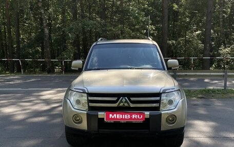 Mitsubishi Pajero IV, 2008 год, 1 435 000 рублей, 2 фотография