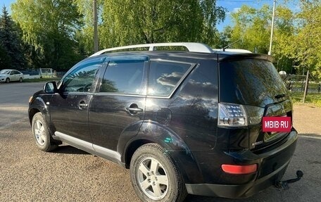 Mitsubishi Outlander III рестайлинг 3, 2007 год, 1 029 999 рублей, 6 фотография