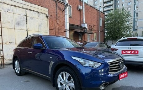 Infiniti QX70, 2014 год, 2 400 000 рублей, 1 фотография