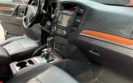 Mitsubishi Pajero IV, 2008 год, 1 699 000 рублей, 14 фотография