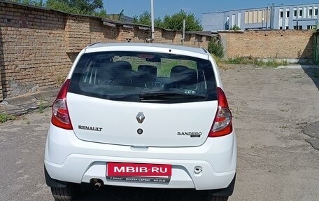 Renault Sandero I, 2013 год, 740 000 рублей, 4 фотография