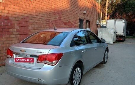 Chevrolet Cruze II, 2011 год, 720 000 рублей, 6 фотография