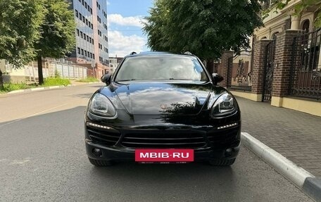 Porsche Cayenne III, 2010 год, 2 350 000 рублей, 2 фотография