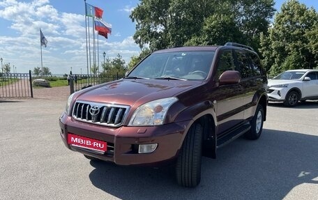 Toyota Land Cruiser Prado 120 рестайлинг, 2007 год, 2 700 000 рублей, 1 фотография