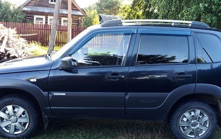 Chevrolet Niva I рестайлинг, 2013 год, 370 000 рублей, 2 фотография