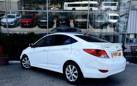 Hyundai Solaris II рестайлинг, 2013 год, 985 000 рублей, 3 фотография