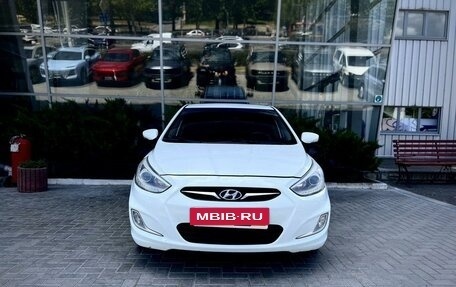 Hyundai Solaris II рестайлинг, 2013 год, 985 000 рублей, 2 фотография