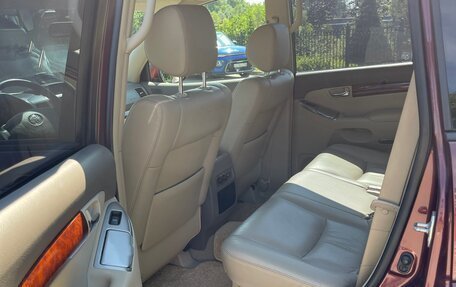 Toyota Land Cruiser Prado 120 рестайлинг, 2007 год, 2 700 000 рублей, 22 фотография