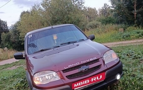 Chevrolet Niva I рестайлинг, 2003 год, 390 000 рублей, 3 фотография