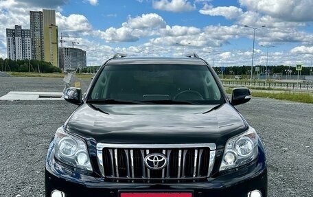 Toyota Land Cruiser Prado 150 рестайлинг 2, 2013 год, 2 750 000 рублей, 2 фотография