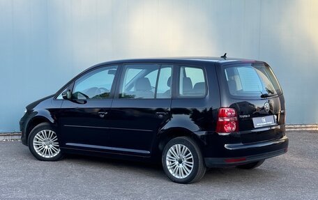 Volkswagen Touran III, 2009 год, 625 000 рублей, 4 фотография