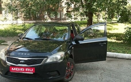 KIA cee'd I рестайлинг, 2010 год, 680 000 рублей, 2 фотография