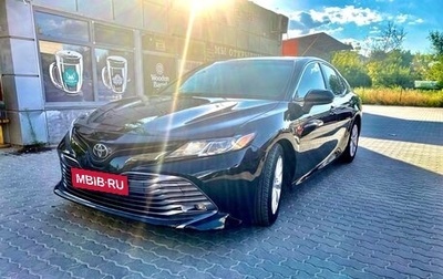 Toyota Camry, 2018 год, 2 450 000 рублей, 1 фотография