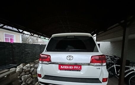 Toyota Land Cruiser 200, 2015 год, 5 200 000 рублей, 2 фотография