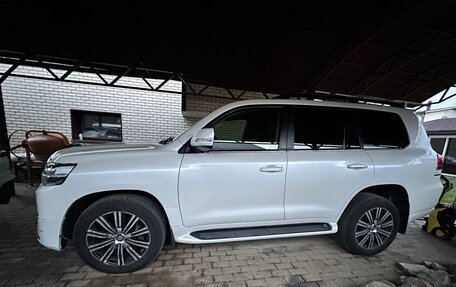 Toyota Land Cruiser 200, 2015 год, 5 200 000 рублей, 6 фотография