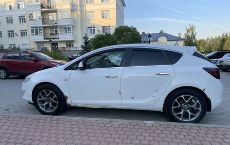 Opel Astra J, 2011 год, 630 000 рублей, 8 фотография