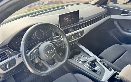 Audi A4, 2018 год, 2 900 000 рублей, 14 фотография