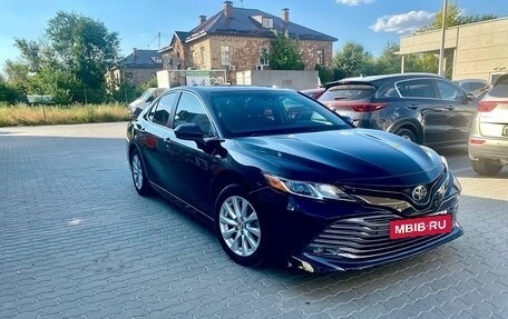 Toyota Camry, 2018 год, 2 450 000 рублей, 2 фотография