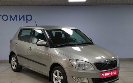 Skoda Fabia II, 2012 год, 825 000 рублей, 3 фотография