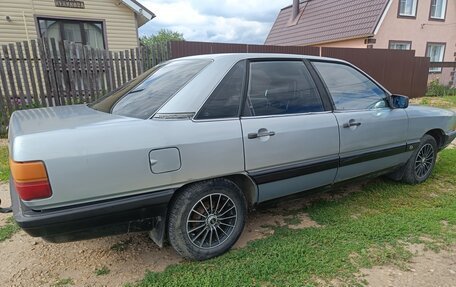 Audi 100, 1986 год, 147 000 рублей, 3 фотография