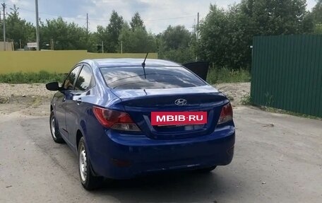 Hyundai Solaris II рестайлинг, 2011 год, 650 000 рублей, 13 фотография