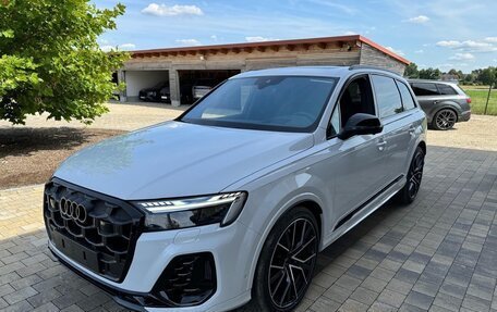 Audi SQ7, 2024 год, 15 695 000 рублей, 3 фотография