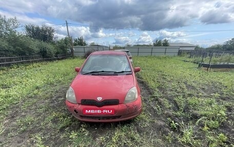 Toyota Vitz, 2001 год, 160 000 рублей, 2 фотография