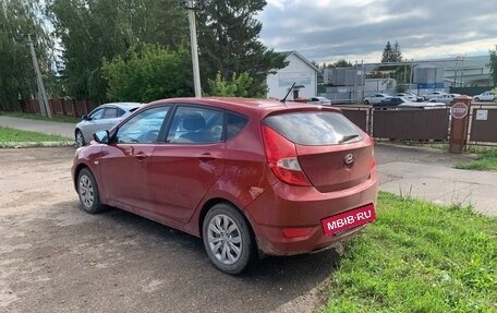 Hyundai Solaris II рестайлинг, 2013 год, 650 000 рублей, 3 фотография