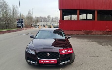 Jaguar XF II, 2016 год, 2 300 000 рублей, 4 фотография